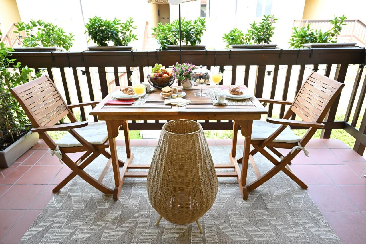 Aura Loving Home Con 4 Posti Letto, Cucina Completa, Terrazzo Ed Un Grande Parco Verde Serravalle d'Asti Exterior foto